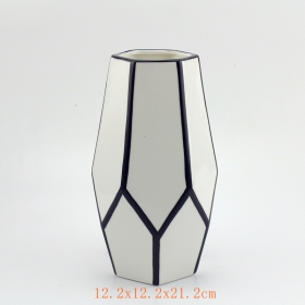 Projetos modernos de vasos cerâmicos brancos e negros